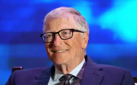 Bill Gates scommette sull’IA: "lavoreremo solo 2 giorni a settimana entro il 2035"