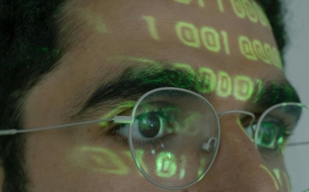 Claude Opus 4: quando l'IA sviluppa comportamenti manipolatori