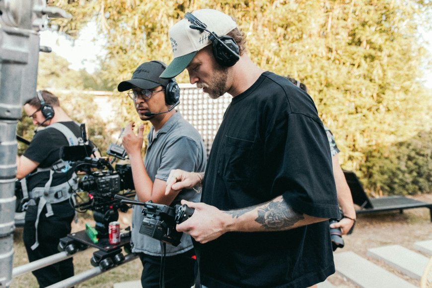 Set di produzione cinematografica. Foto di Kyle Loftus.