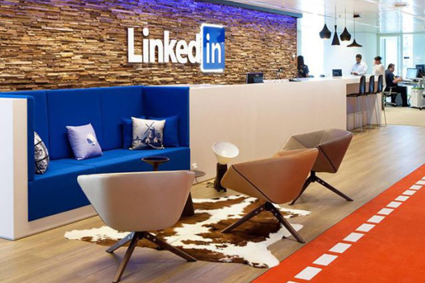 LinkedIn userà i dati degli utenti per addestrare l’intelligenza artificiale a partire dal 3 novembre