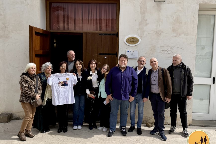 Consapevolezza digitale e violenza tra i giovani: a Bagheria la testimonianza della madre di Massimo Pirozzo commuove il teatro colmo di studenti